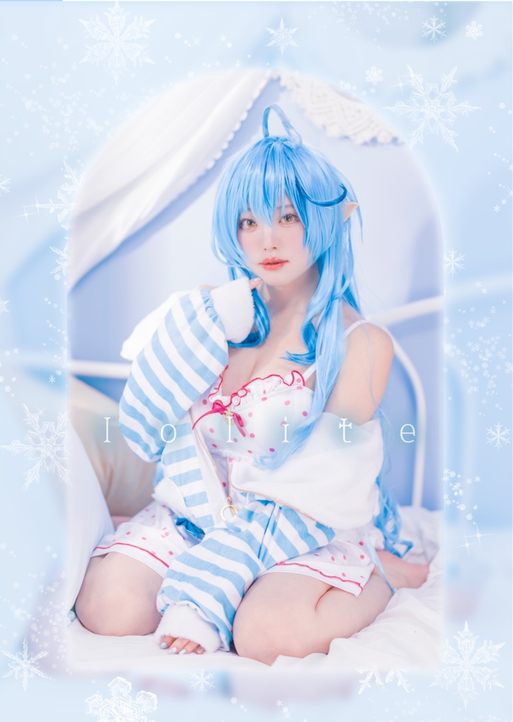 【acostaマルシェ】ホロライブ 雪花ラミィ写真集 『Iolite』