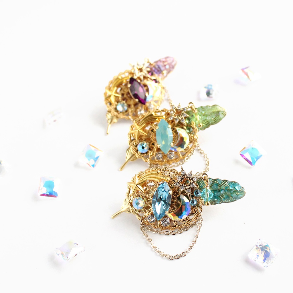 宙羽のブローチ ☆全3色 (Swarovski Crystal使用)